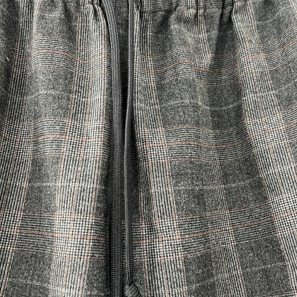 ARITZIA | Babaton pants - Picture 4 of 9